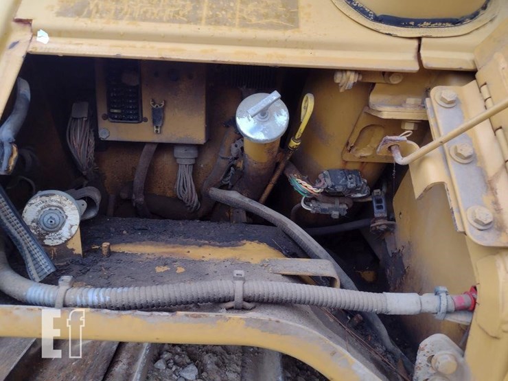 2006-caterpillar-d5n-lgp-image-19
