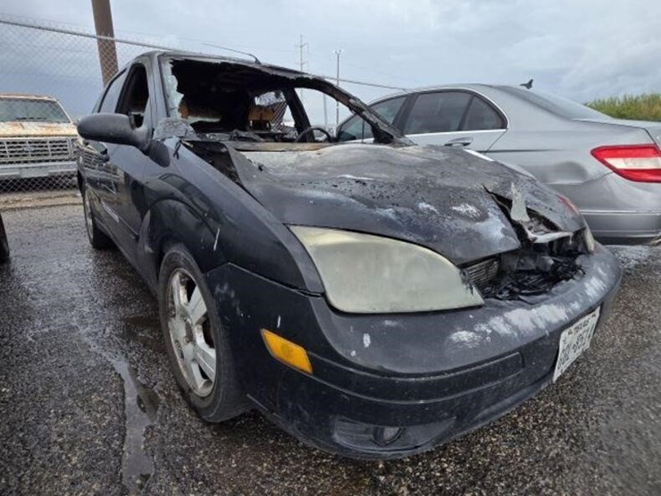 06-ford-4d-1fafp34n46w175733-image-2