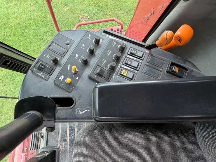 1994-case-ih-2144-image-11