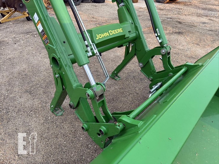 2023-john-deere-520m-image-6