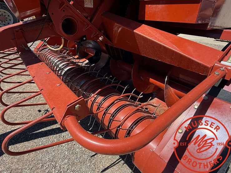 hesston-4590-image-13