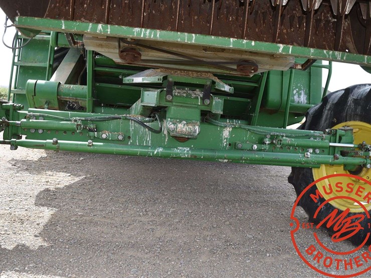 john-deere-7200-image-27