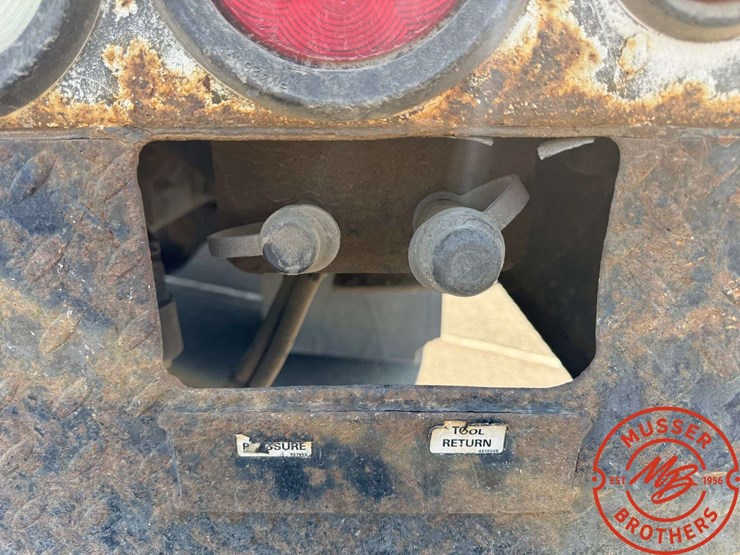 2014-international-7500-4x4-terex-bucket-truck-image-24