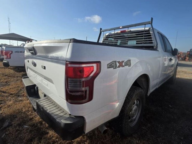 2020-ford-f150-image-3