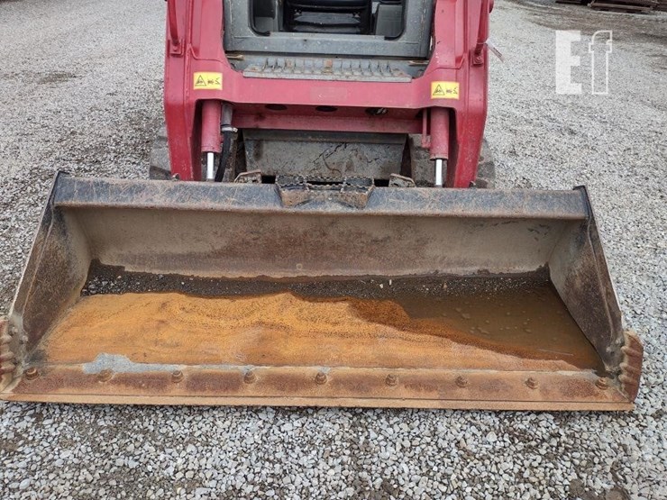 2019-takeuchi-tl8-image-26