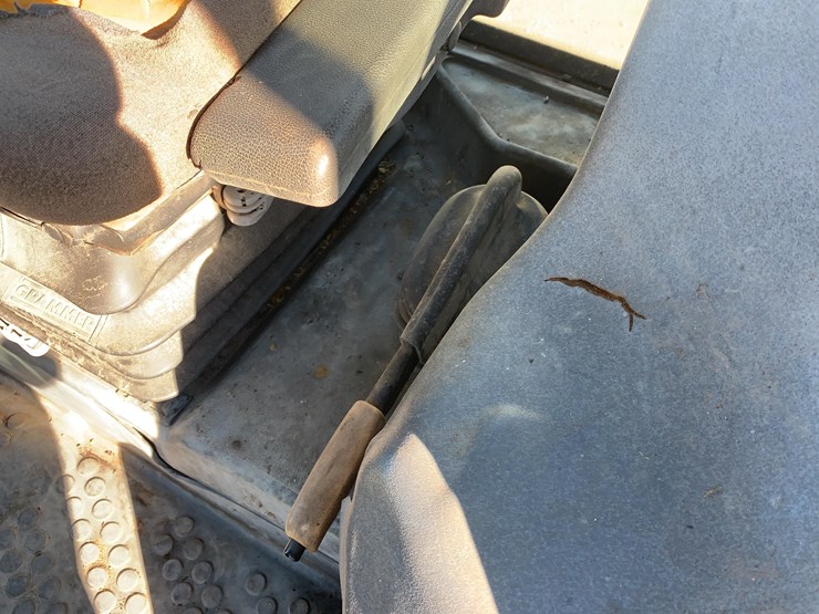 new-holland-7740-image-30