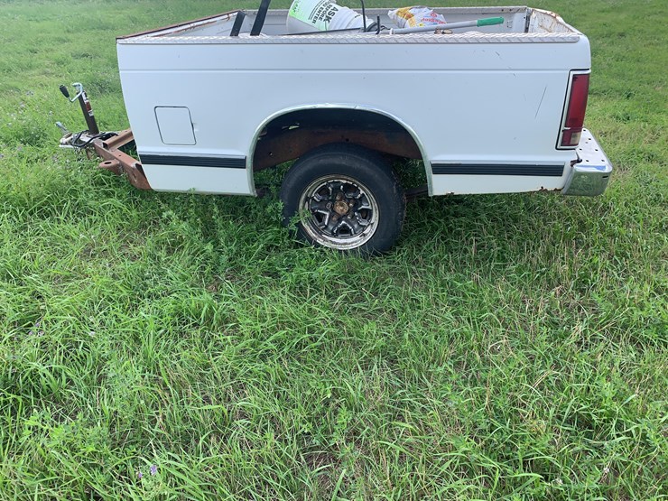 pickup-box-trailer-image-8