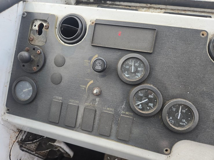 2011-capacity-tj5000dr-image-47