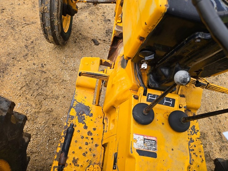 #2039-•-john-deere-tractor-image-21