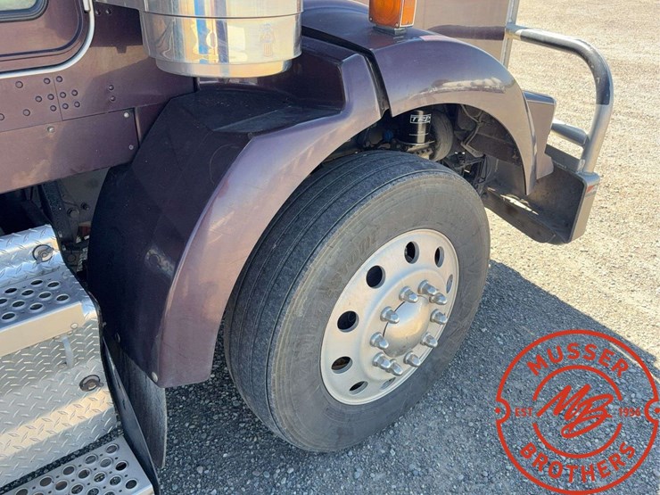 2009-kenworth-t800-image-31