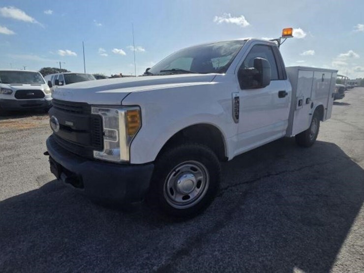 2017-ford-f250-image-1