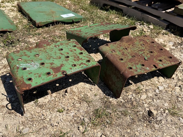 #2517-•-john-deere-4020-side-panels-image-2