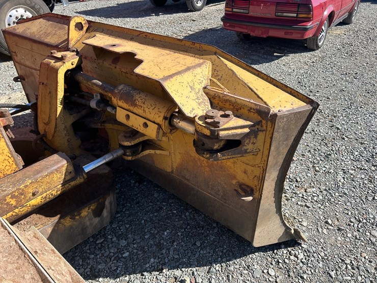 caterpillar-d5m-image-11
