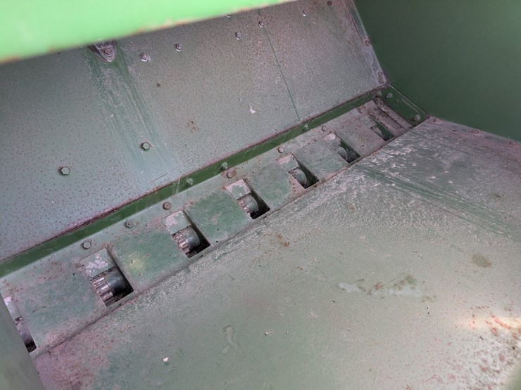 john-deere-8300-image-17