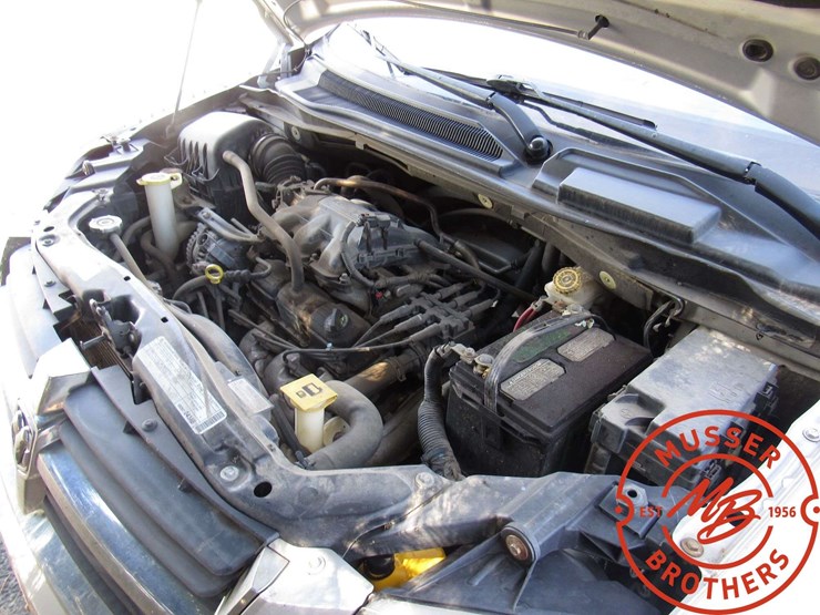 2010-dodge-grand-caravan-sxt-image-21