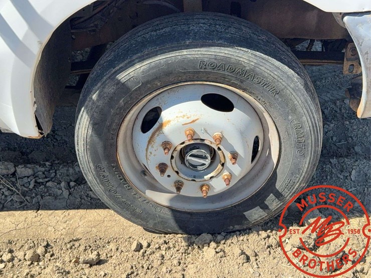 2002-ford-f550-image-22