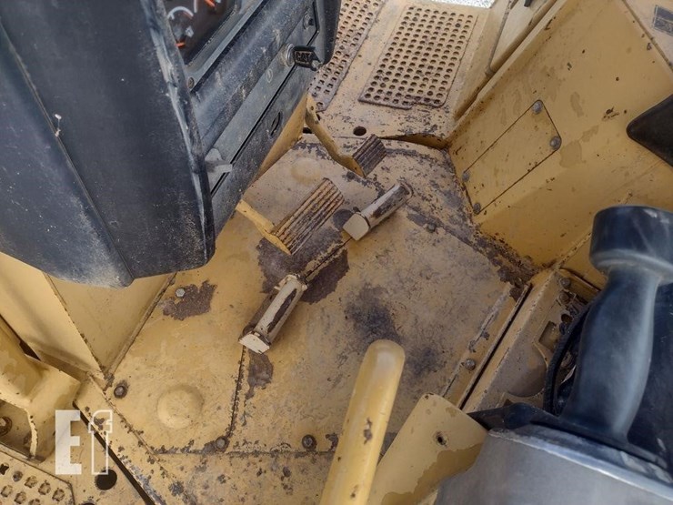caterpillar-d6r-image-12