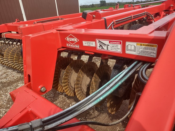 #2448-•-2015-kuhn-excelerator-8000-vertical-till-image-18