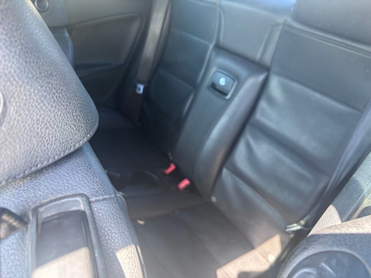 #46090-•-2013-volkswagon-eos-2.0-tsi-image-5