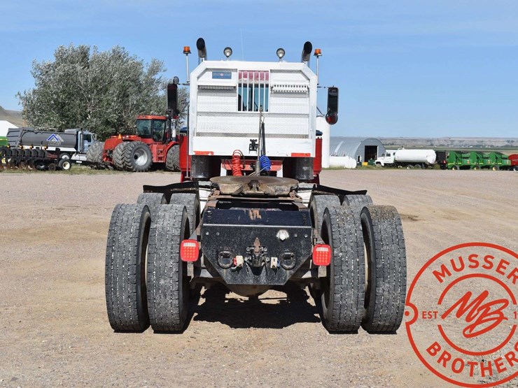 1984-peterbilt-359-image-6