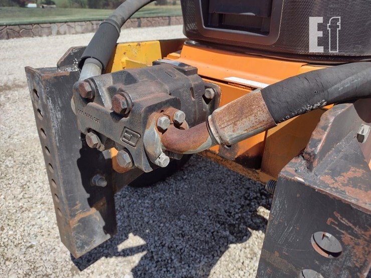 new-holland-ts115a-image-27
