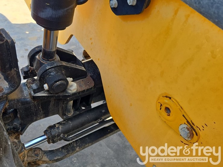2017-jcb-507-42-image-34