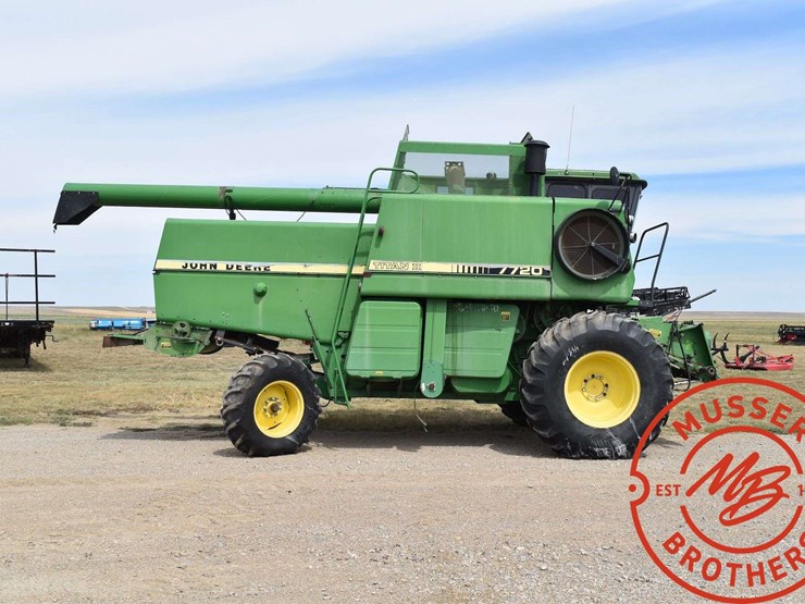 john-deere-7200-image-8