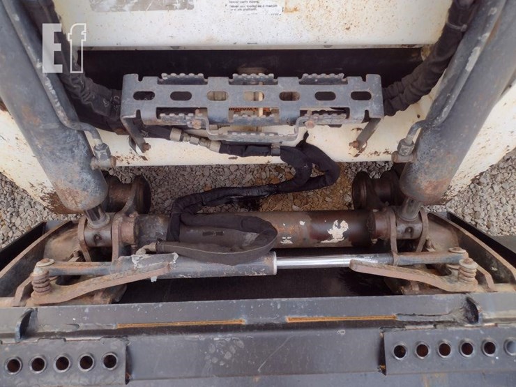 2020-bobcat-t770-image-23