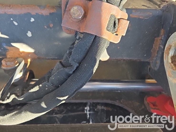 2019-caterpillar-299d2-image-26