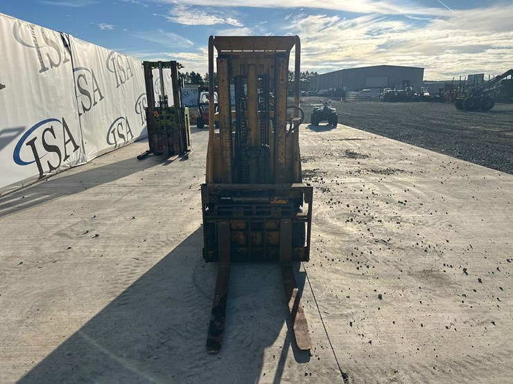 caterpillar-422s-image-8