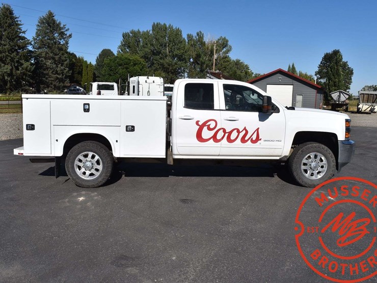 2015-chevrolet-3500hd-image-8