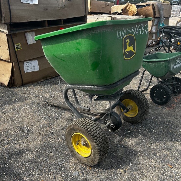 #86936 • JOHN DEERE SEED SPREADER