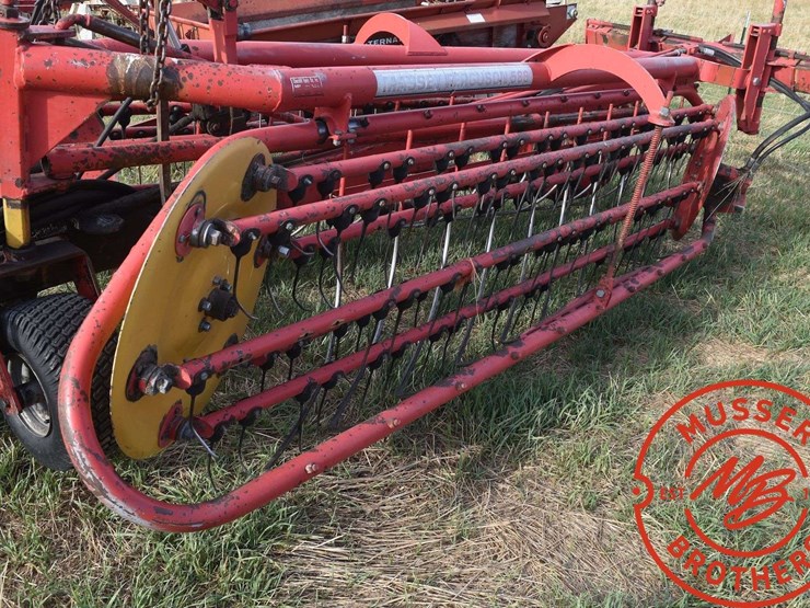 massey-ferguson-20-image-7