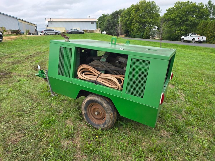 #2042-•-sulair-185-dpo-towable-air-compressor-image-2