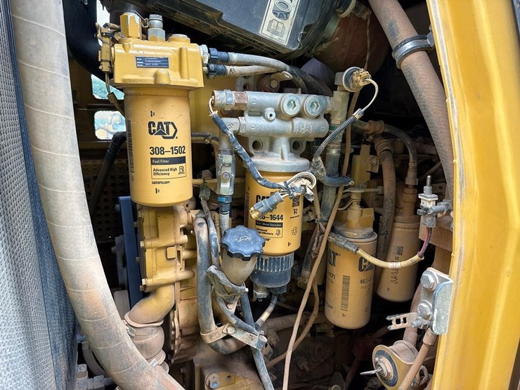 2006-caterpillar-963d-image-16