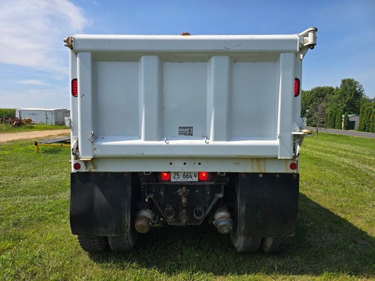 1995-ford-l8000-image-4