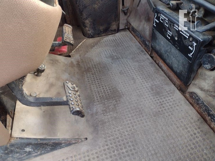 1982-john-deere-8850-image-16