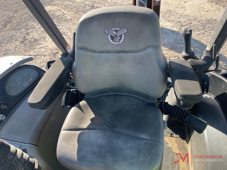 2020-case-580n-ep-loader-backhoe-image-20