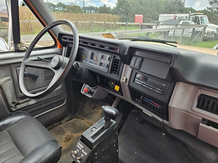 1997-ford-800-image-49