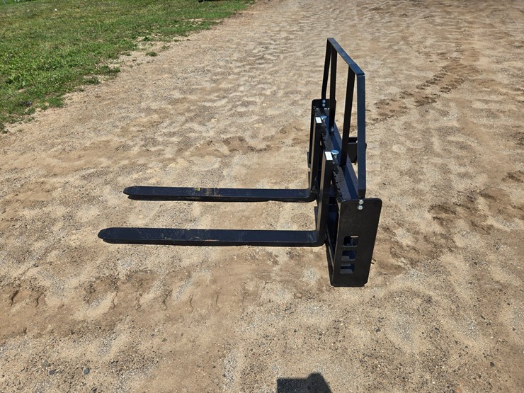 #2228-•-(edmore)wolverine-grass-fork-(3-point-pallet-forks-with-multifunction-frame)-image-6