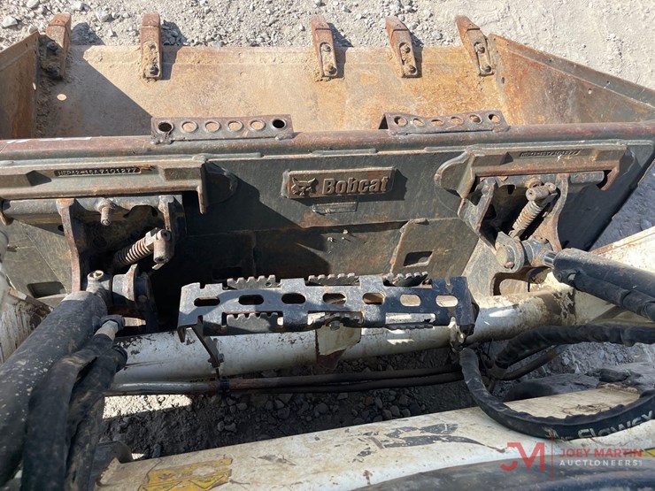 2023-bobcat-t450-mtl-image-13