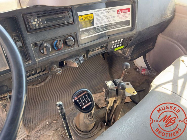 2000-international-4700-image-29