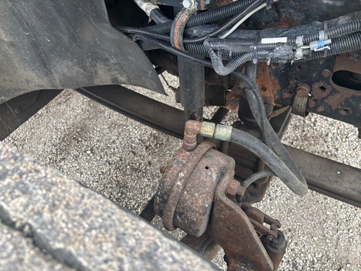 2009-gmc-7500-image-80