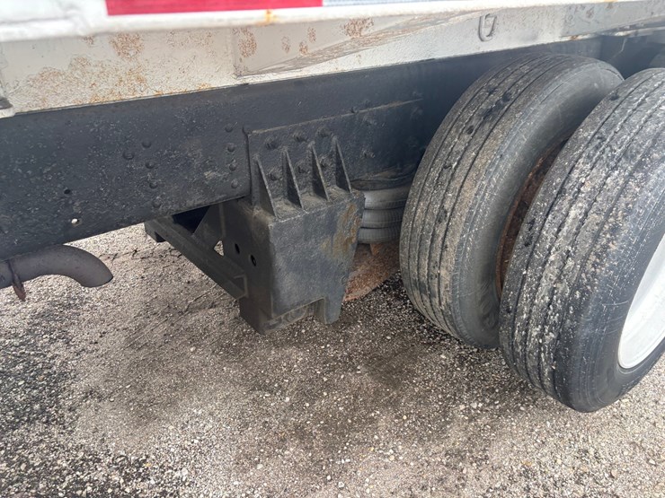 2009-gmc-7500-image-83