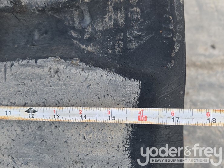 2018-caterpillar-299d2-image-17