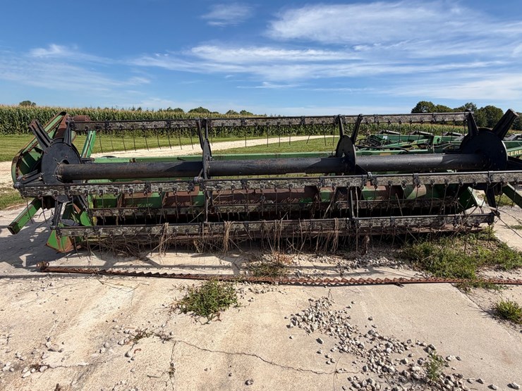 #2468-•-john-deere-grain-head-image-2