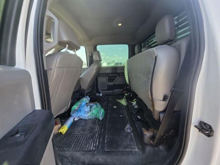 2022-ford-f250-image-7