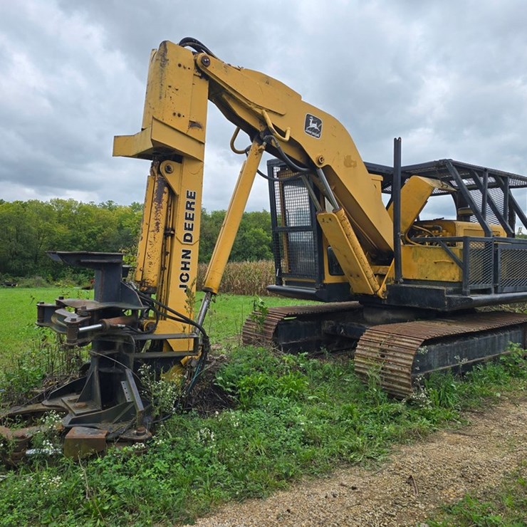 DEERE 693B