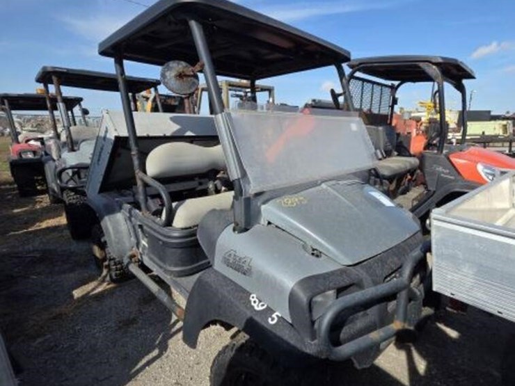 2021-club-car-carryall-295-image-1