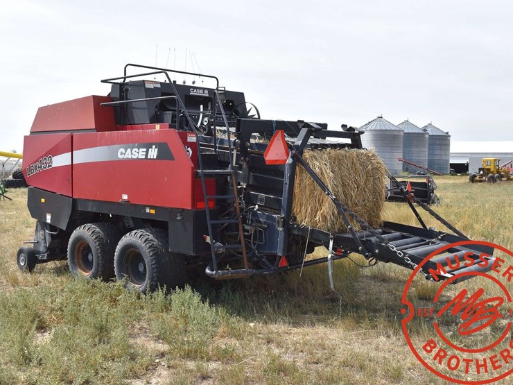 case-ih-lbx432-image-8